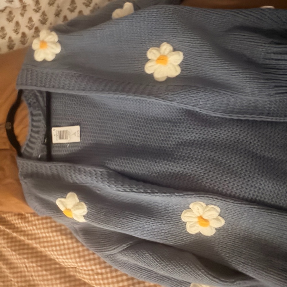 Blue Daisy-Embroidered Knit Sweater Cardigan